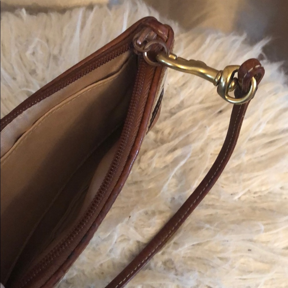 Coach wristlet - Picture 4 of 5